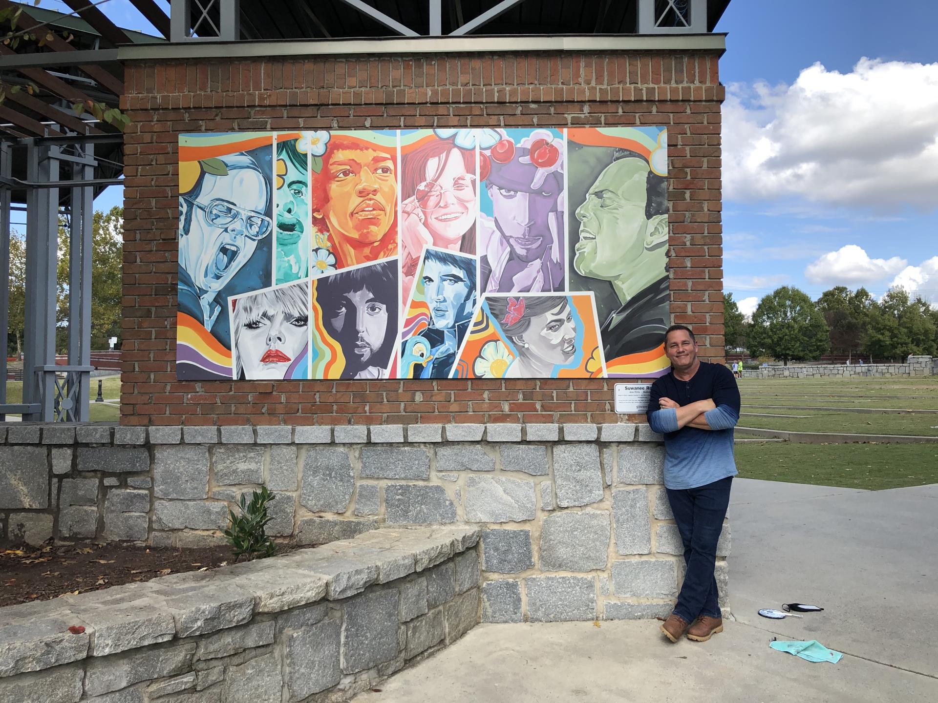 Suwanee Rocks mural and artist Kim Pitts